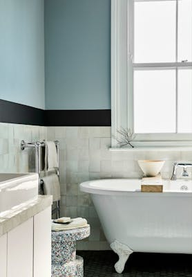 Salle de bain avec Bone China Blue